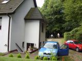 Eingang zur Fewo und Parkplatz
